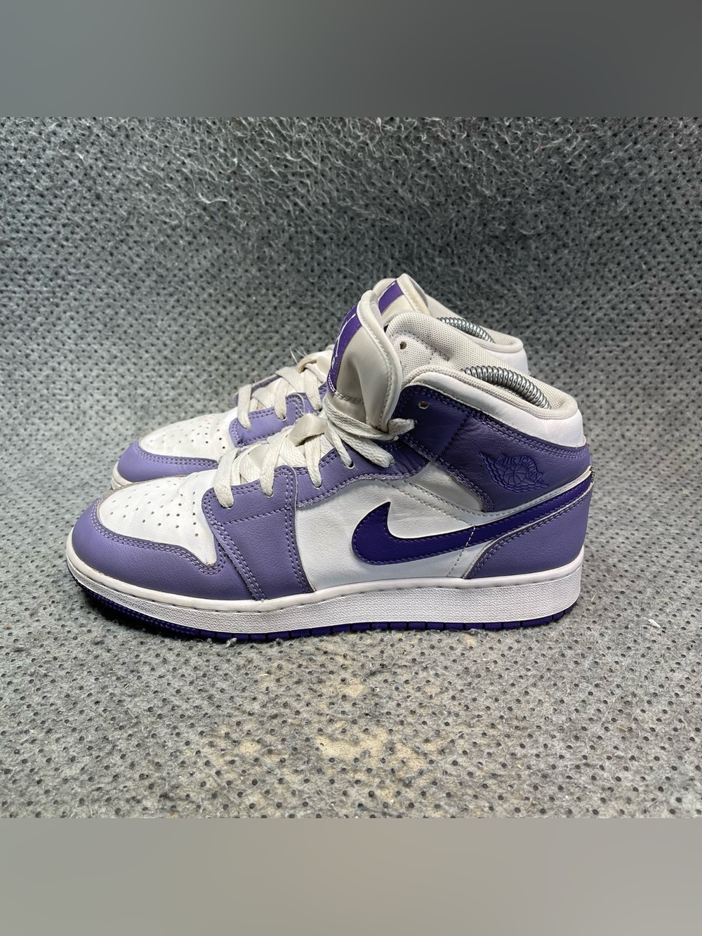 Nike Air Jordan 1 Mid Grape Shoes Size 8 Women’s 6.5 Men’s